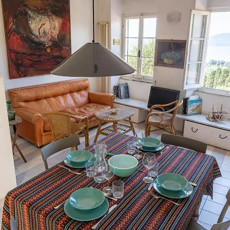 House With Dreamy Position Above The Village With Views Of Sea And Nature * San Terenzo